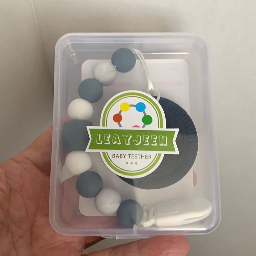 Leayjeen silicone baby teether NWT